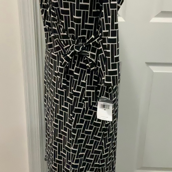 Chaps Geometric Vneck Skirt Overlap Dress - Picture 6 of 9